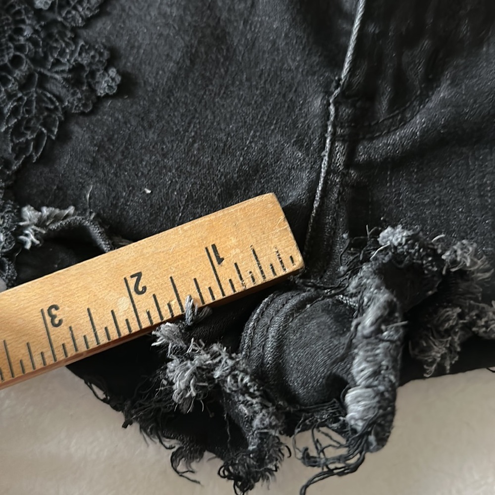 American Eagle Hi Rise Shortie - Picture 4 of 6